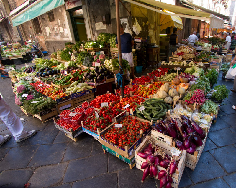 fruit and veggie stand in the Catania street market